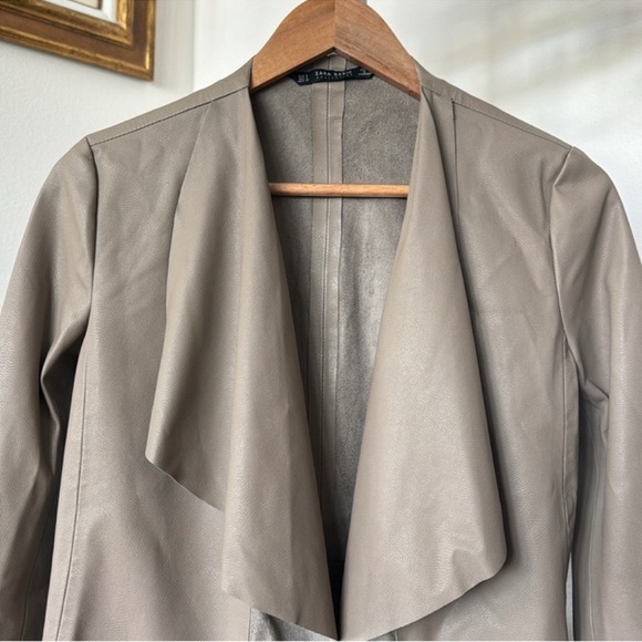 Zara Faux leather Open Front Jacket Sz S Gray Taupe - Picture 2 of 9